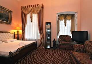 Отель Queen Valery Hotel Одесса Семейный номер-6