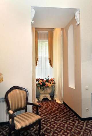 Отель Queen Valery Hotel Одесса Улучшенный двухместный номер с 1 кроватью-2