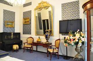 Отель Queen Valery Hotel Одесса Люкс с террасой-2